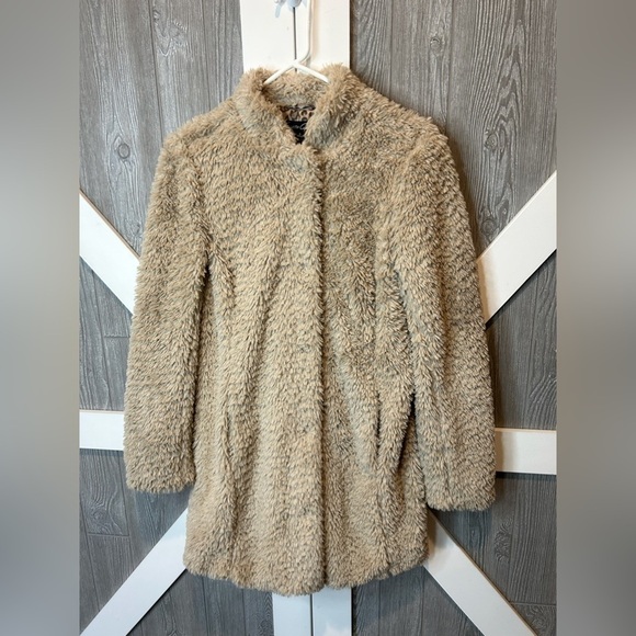Kenneth Cole New York Jackets & Blazers - 008. Kenneth Cole Faux Fur Coat Tan/Cream Size Small